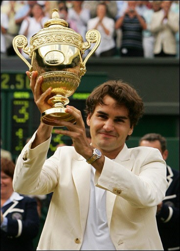 Tennis: Roger Federer remporte son quatrième Wimbledon